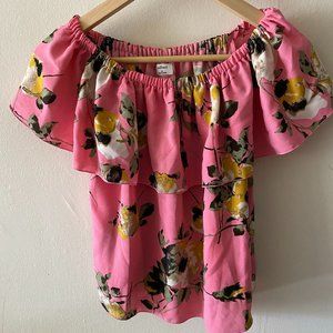Beautiful Pink Wilfred Top Purchased from Aritzia Size XS in Excellent Condition